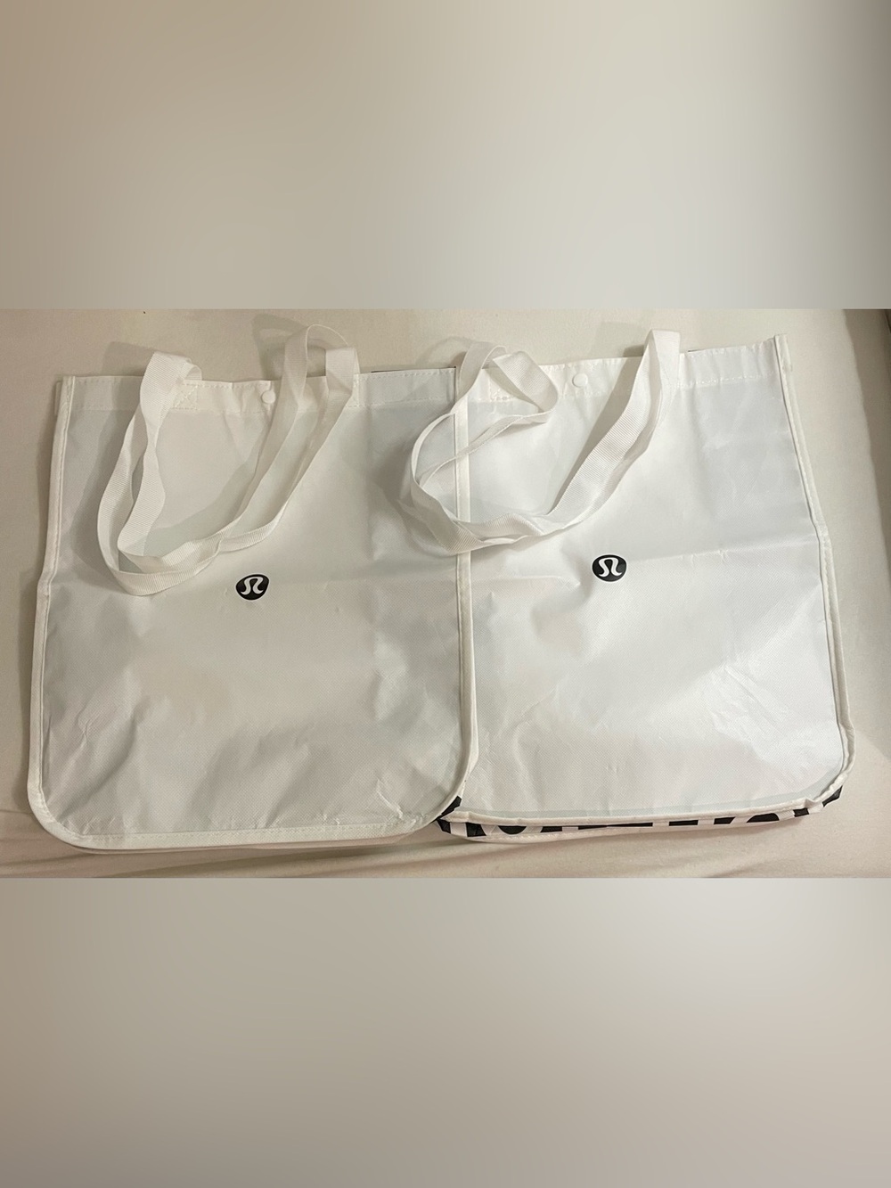 Lululemon 2-LARGE White & Black Lululemon Reusable Bags